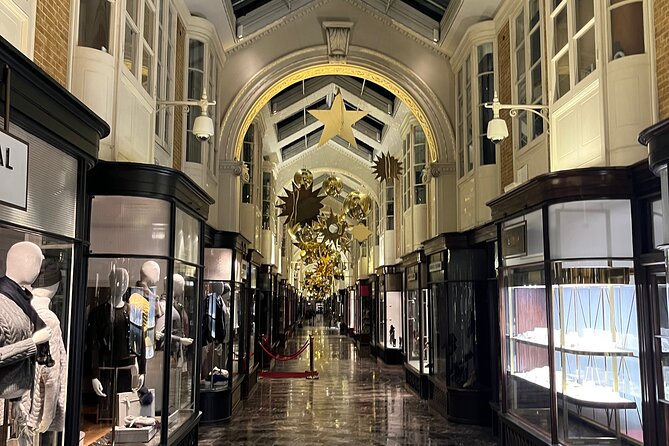 London Magical Christmas Walking Tour with Guide - Carnaby Street delivers the most playful photo stop
