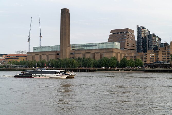 London: Naval College + Painted Hall + Uber Boat: One Way Trip - Who will enjoy this package most