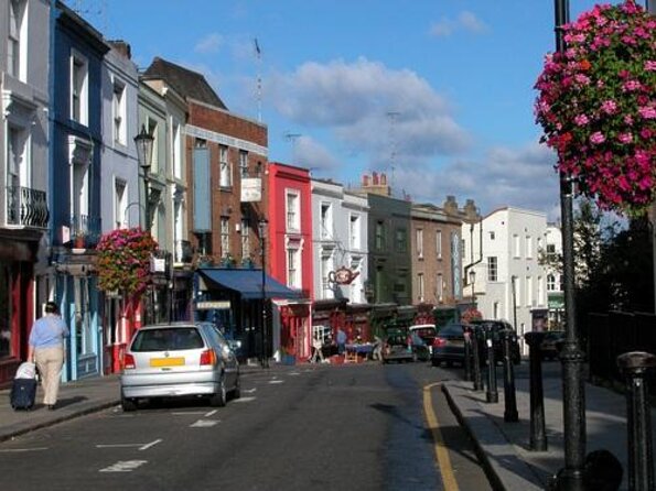 London: Notting Hill Self-Guided Walking Tour with an APP - Key points at a glance