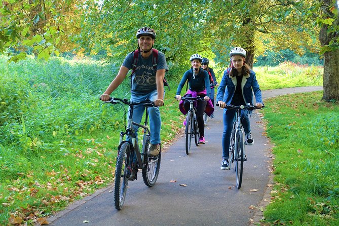 London's Best Kept Secret Bike Tour - Meeting Stefan near Colliers Wood