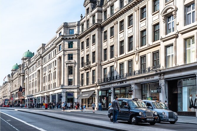 London’s Crown Secret: Self-Guided Royal Puzzle Quest - The King George VI and Queen Elizabeth Memorial