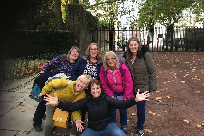 London’s Crown Secret: Self-Guided Royal Puzzle Quest - St James’s Palace, Lancaster House, and Spencer House