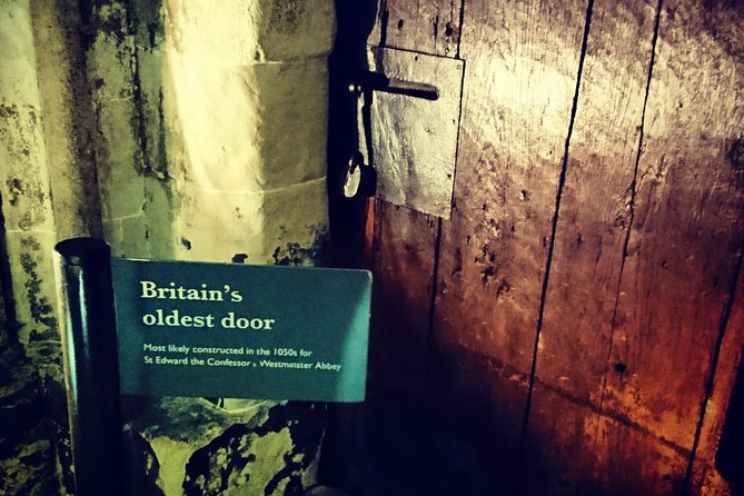 London's Hidden Gems and Secret History Private Guided Tour - The Bank of England and the financial district