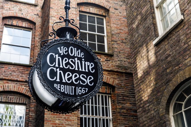 London Small Group Tour of Historical Pubs - Legal London and the route toward Covent Garden