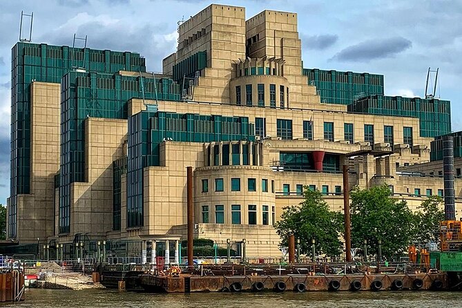 London Spy Experience with Tour Vesper Martini and Dinner - St James’s Park, the War Office, and the Air Ministry