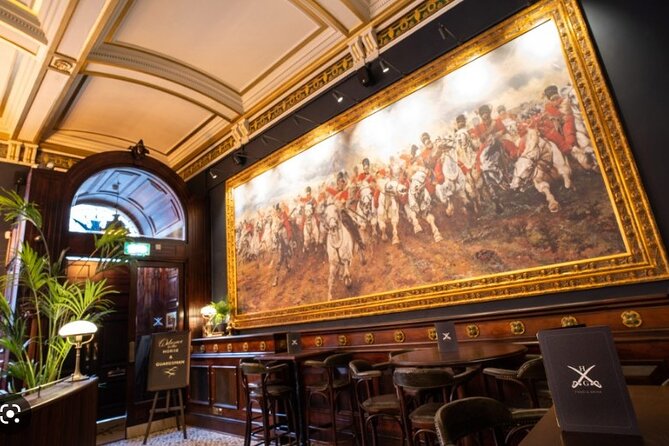 London Spy Experience with Tour Vesper Martini and Dinner - Group size, timing, and the meeting-point warning