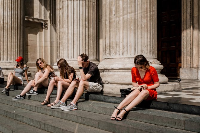 London Street Photo workshop - Tower Bridge and the City of London: using landmarks with restraint