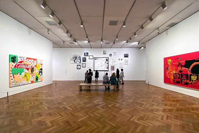 London Tate Modern Guided Small-Group Tour with Max 6 People - What makes the small group worth noticing