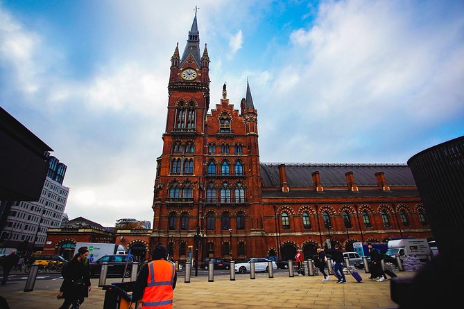 London The Best of Harry Potter Guided Tour (Free for Kids) - The Palace Theatre and two Potter shops