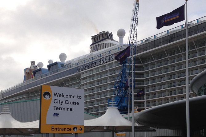 London to Southampton Cruise Terminals Private Minivan Transfer - The ride to Southampton