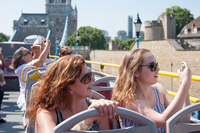 London Tootbus Hop-on Hop-off (Optional Thames Cruise) - Route two: Buckingham Palace, Kensington, and Notting Hill