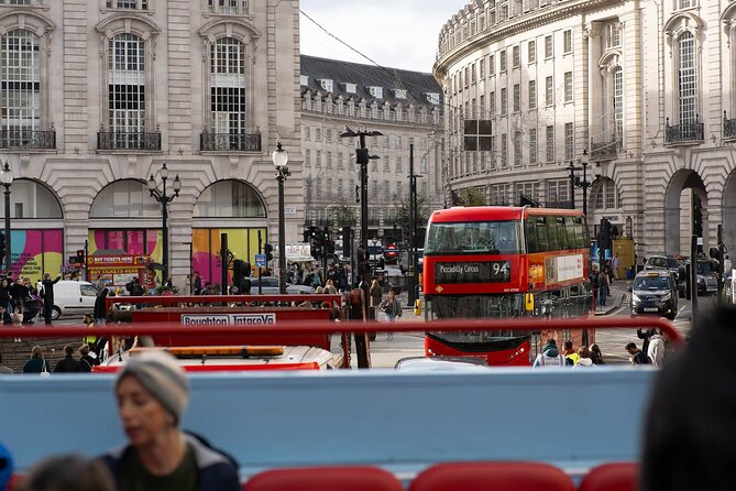 London Tour Hop-on Hop-off Bus with Optional Thames River cruise - Price, passes, and real value