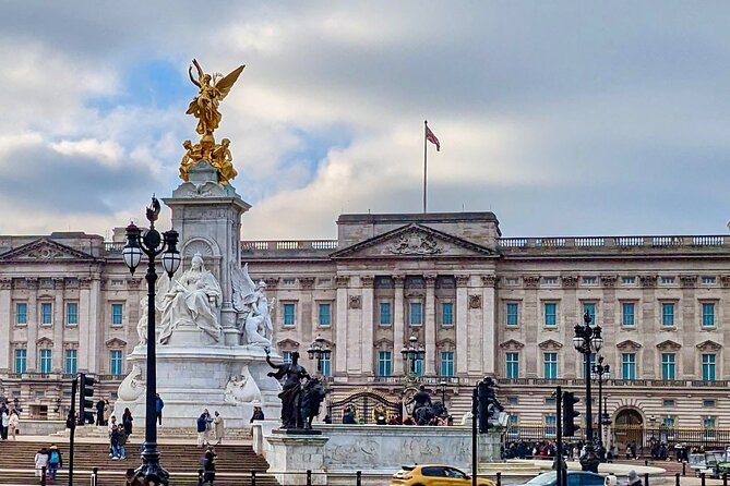 LONDON Westminster Private Walking Tour fully flexible - Parliament Square, Big Ben, and Westminster Abbey