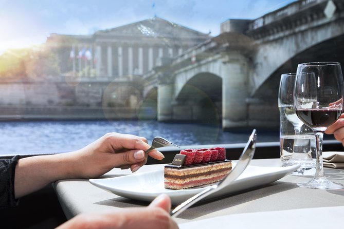 Luxury Paris Day Trip from London with Seine River Lunch Cruise - Why this day trip works for a first Paris visit