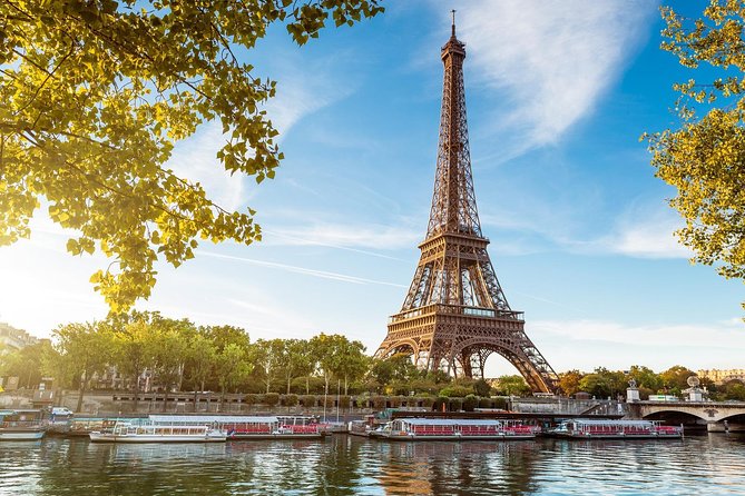 Luxury Paris Day Trip from London with Seine River Lunch Cruise - Lunch on the Seine with Bateaux Parisiens