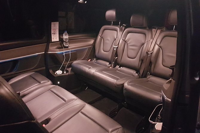 Luxury Private Vehicle Day Hire:London to London Stopover Windsor and its Castle - Returning to London by 3:00 PM