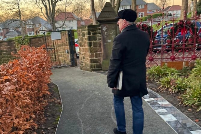 Mad Day Out Beatles Taxi Tours in Liverpool, England - Mendips and George Harrison’s Former Home