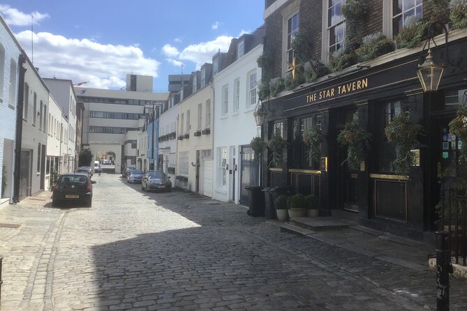Mayfair and Belgravia Private Walking Tour - The Grenadier and Belgrave Square
