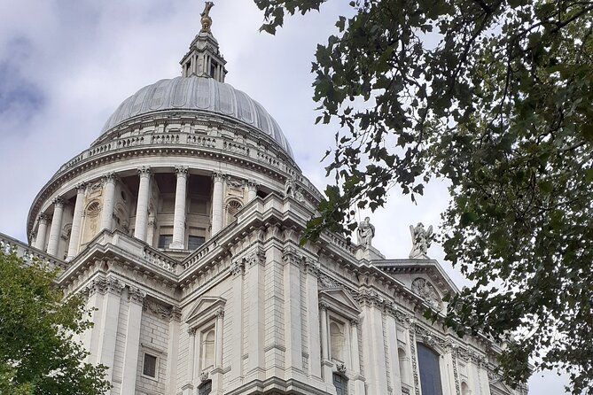 Medieval History Walking Tour from The Tower of London - London Bridge and Borough Market connect trade with daily life