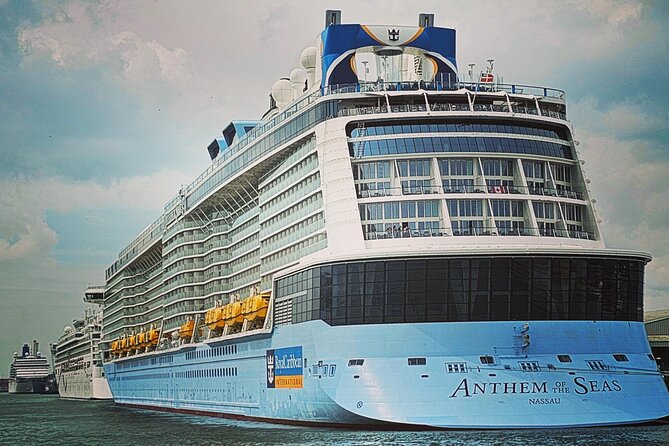 Minibus from Heathrow Airport to Southampton via Netley Abbey - Southampton cruise terminals and final drop-off