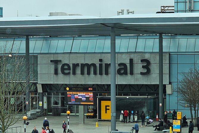 Minibus from Heathrow Airport to Southampton via Netley Abbey - The Netley Abbey stop