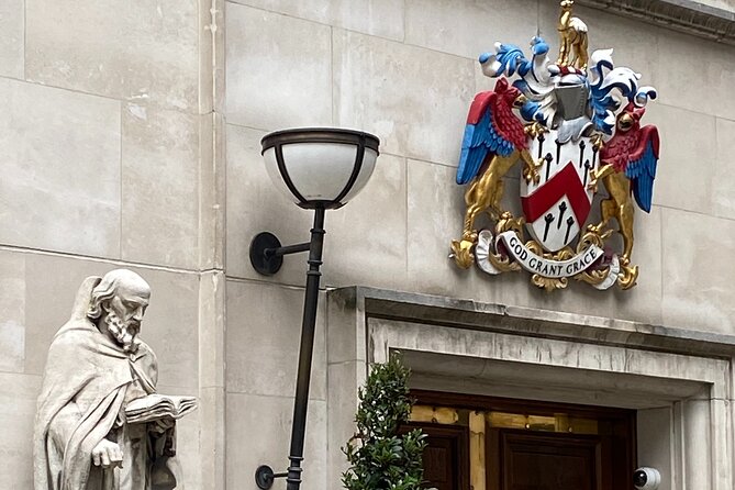 Money and Power in the City Sightseeing Tour - Roman and medieval beginnings at the City’s core