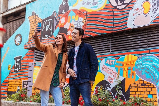 Off the Beaten Track in London: Private Shoreditch Tour - Whitechapel Gallery and the first taste of East London