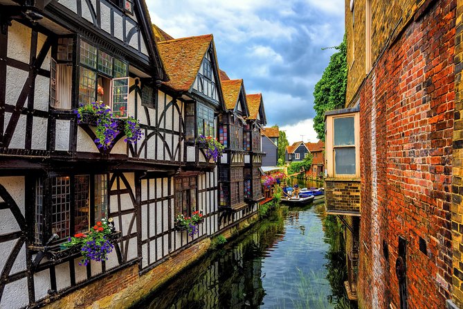 Official Canterbury Guided Walking Tour - 11.00 Tour - What makes the guides effective