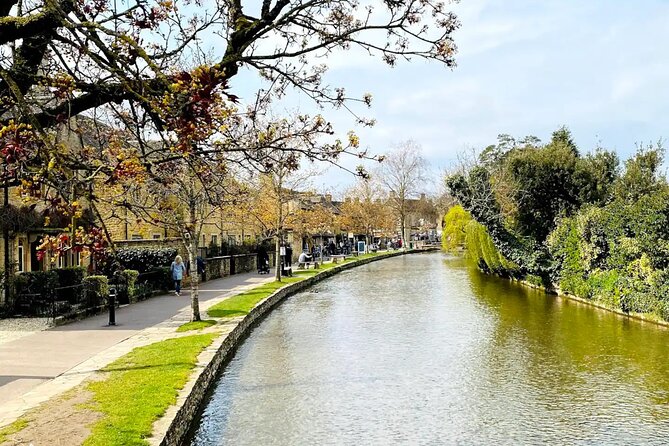 One Day Tour from London to The Cotswolds - Bourton-on-the-Water, the best place to slow down