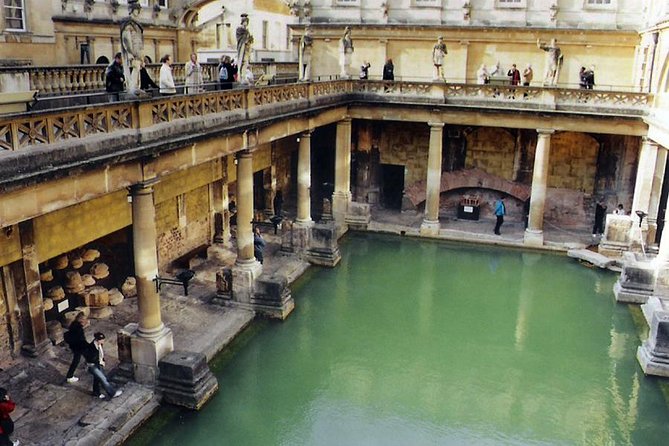 One Way or Round Trip Private Transfer: Heathrow Airport to Bath - The service style and the driver experience