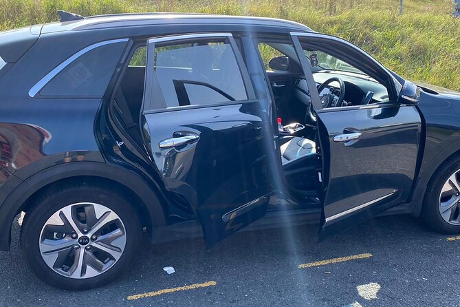 One Way Taxi Transfer from Heathrow Airport to Gatwick Airport - Why the 60-minute wait matters