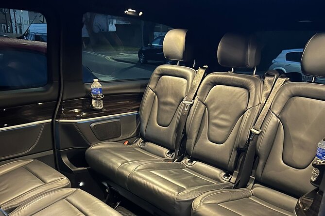 One Way Taxi Transfer from London Luton Airport to London City - Flight tracking helps when your plane is late