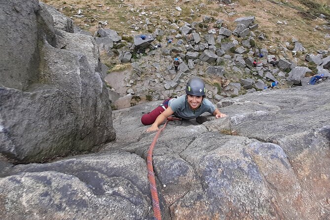 Outdoor Rock Climbing Taster Day in Peak District - A full day, not a quick photo stop