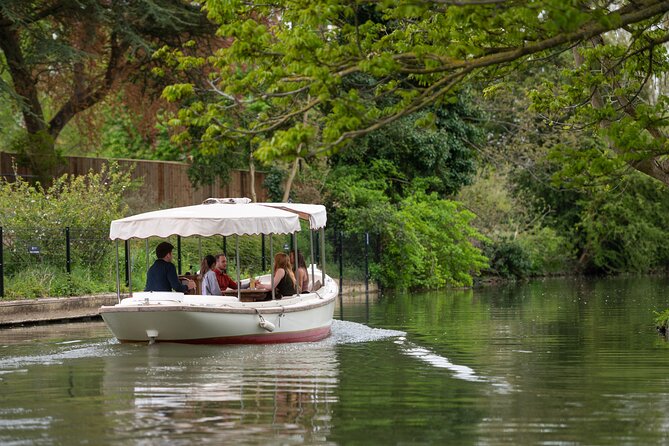 Oxford Sightseeing River Cruise Along The University Regatta Course - Following the University Regatta Course