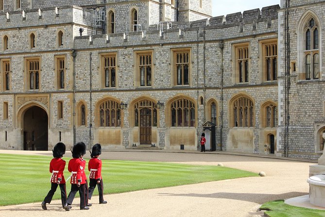 Oxford, Windsor and Eton - Day Tour from Brighton - Eton and Britain’s famous school town
