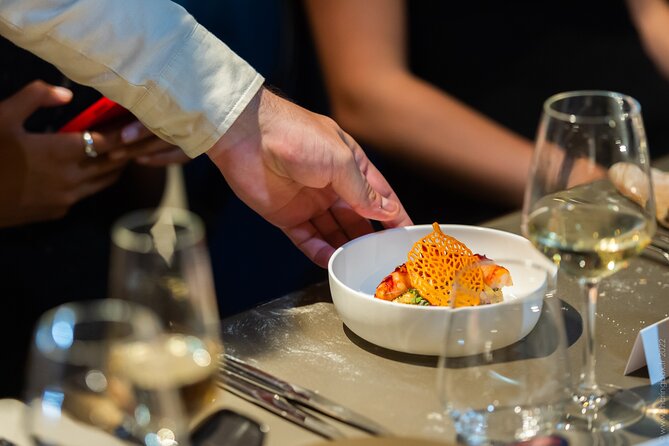 Paris by Rail - Sightseeing Bus and Eiffel Tower Champagne Lunch - The Eiffel Tower lunch at Level 1