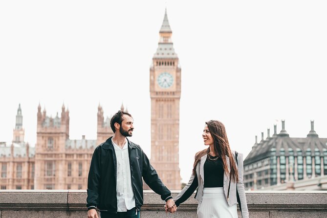 Photoshoot in London with Professional Photographer - Planning your route with Tasha before the shoot