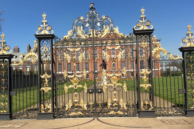 Princess Diana Private Walking Tour of London - Harvey Nichols and Diana’s favorite places