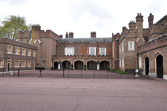 Private 2.5 Hour Taxi Tour of London - London's Greatest Bits! - Why a Black Cab makes sense for this London tour