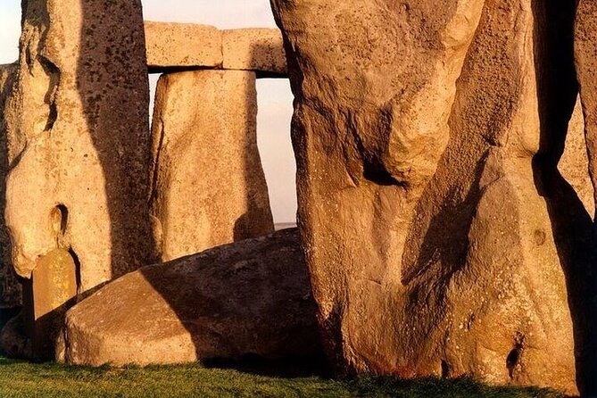 Private Archaeologist Guided Tour Stonehenge, Salisbury & Avebury - Why the wider Wiltshire route matters