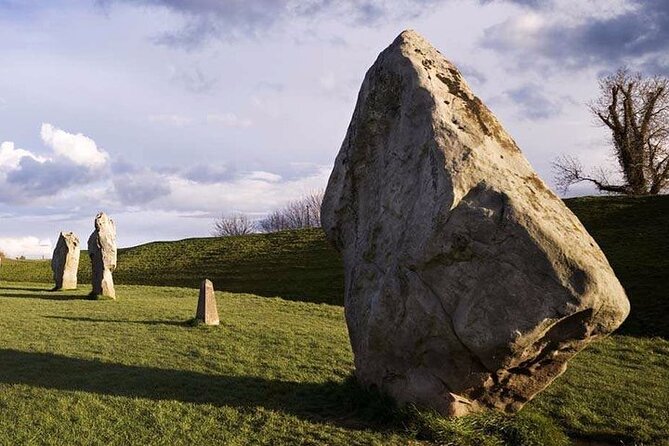 Private Archaeologist Guided Tour Stonehenge, Salisbury & Avebury - Salisbury Cathedral and the Magna Carta