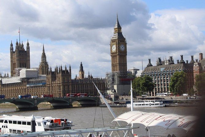 Private Arrival Transfer: Gatwick Airport to Central London - The meet-and-greet details you need to get right