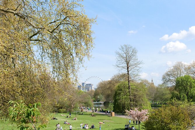 Private Bike or eBike Gold Classic Tour London - St Paul’s Cathedral and the City