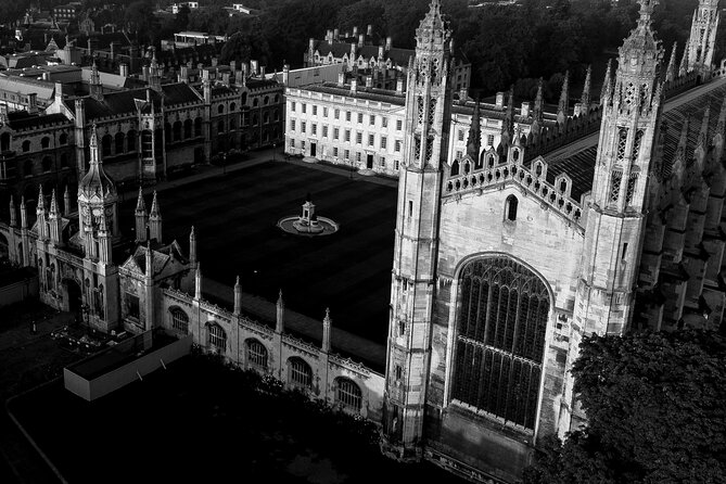 Private | Cambridge University Ghost Tour Led By University Alumni - Starting at King’s Parade beside King’s College