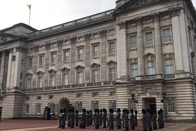 Private Chauffeur at your Disposal in London - Price, group size, and real value