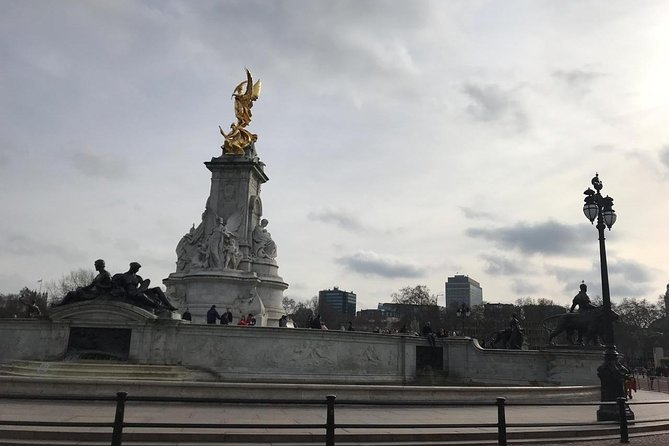 Private Chauffeur at your Disposal in London - What the driver does, and what the driver does not do
