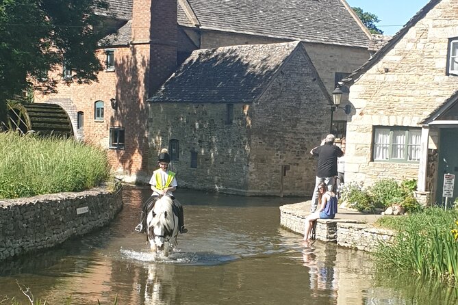Private Cotswolds and Stratford upon Avon - The drivers can shape the day