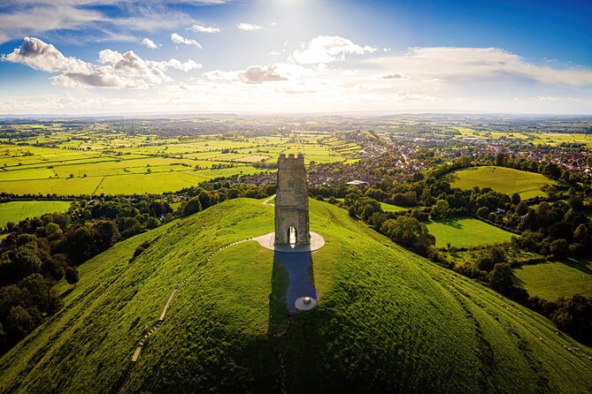 Private Day Tour from Bath to Glastonbury and Wells with Pickup - The cathedral precinct, Bishop’s Palace, and the famous swans