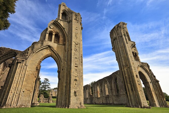 Private Day Tour from Bath to Glastonbury and Wells with Pickup - Price, extra fees, and the real value