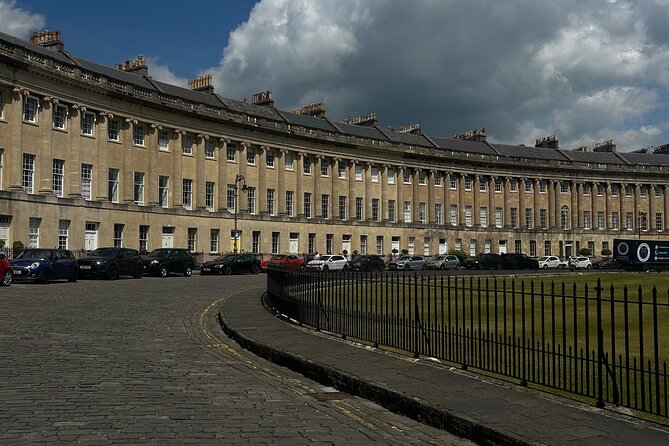 Private Day Tour to Stonehenge, Bath and The Cotswolds - Who should book this tour?